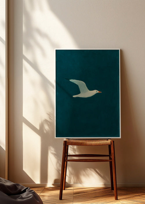 Quadro gaivota em voo sobre mar profundo – Product1