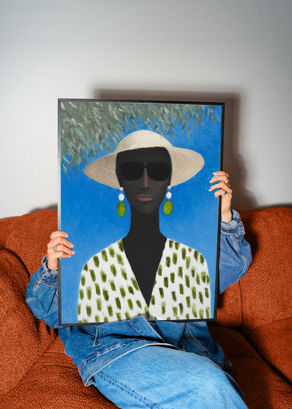 Ilustração feminina com chapéu e padrão verde – Product2