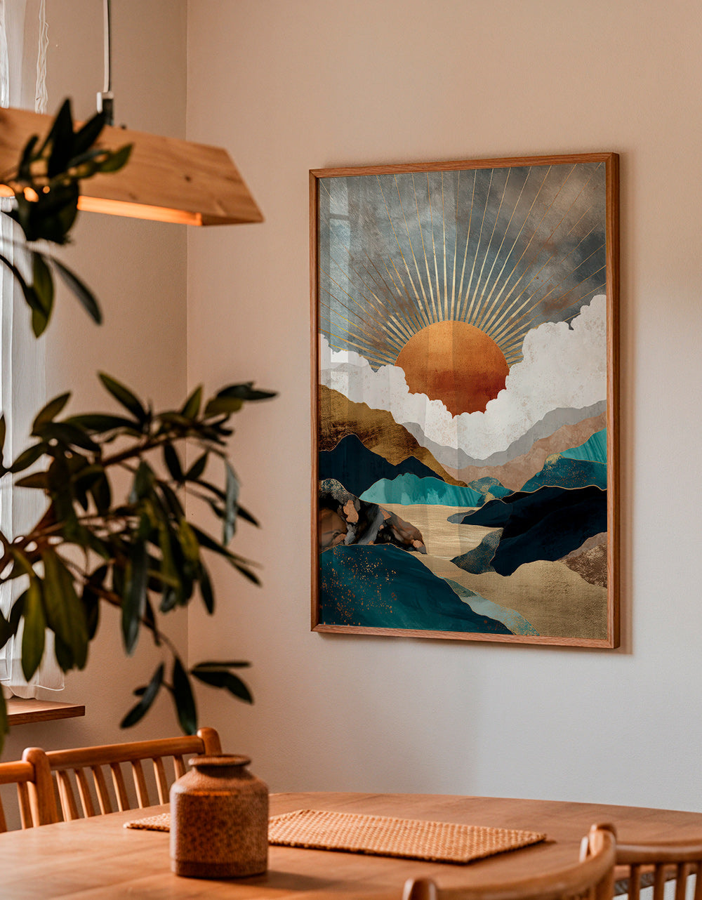 Paisagem: sol dourado e montanhas abstratas