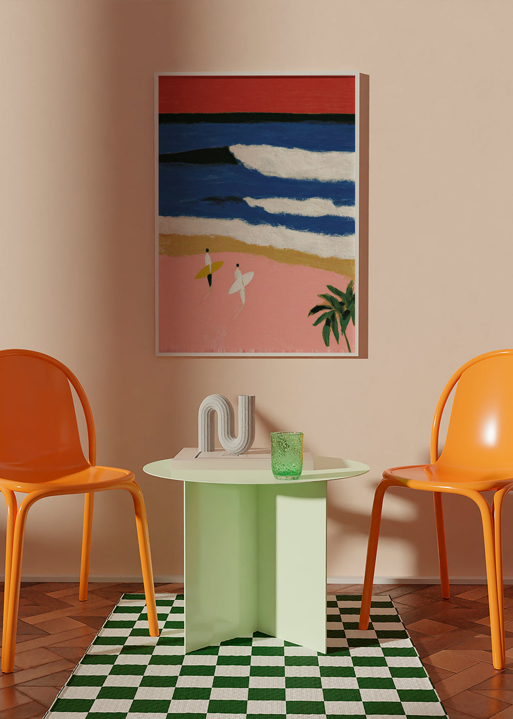 Quadro de paisagem com surfistas e areia rosa