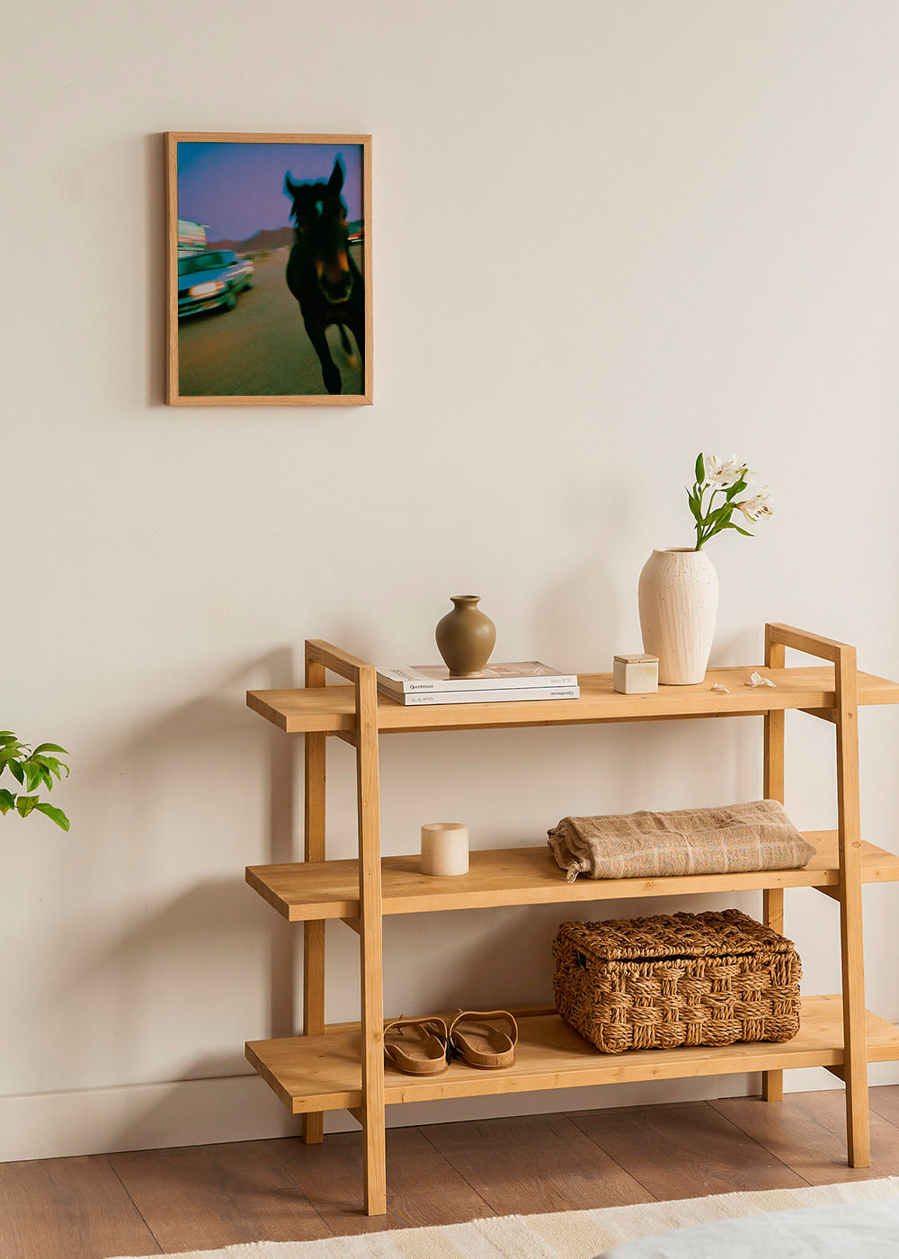 Quadro cavalo em movimento ao anoitecer