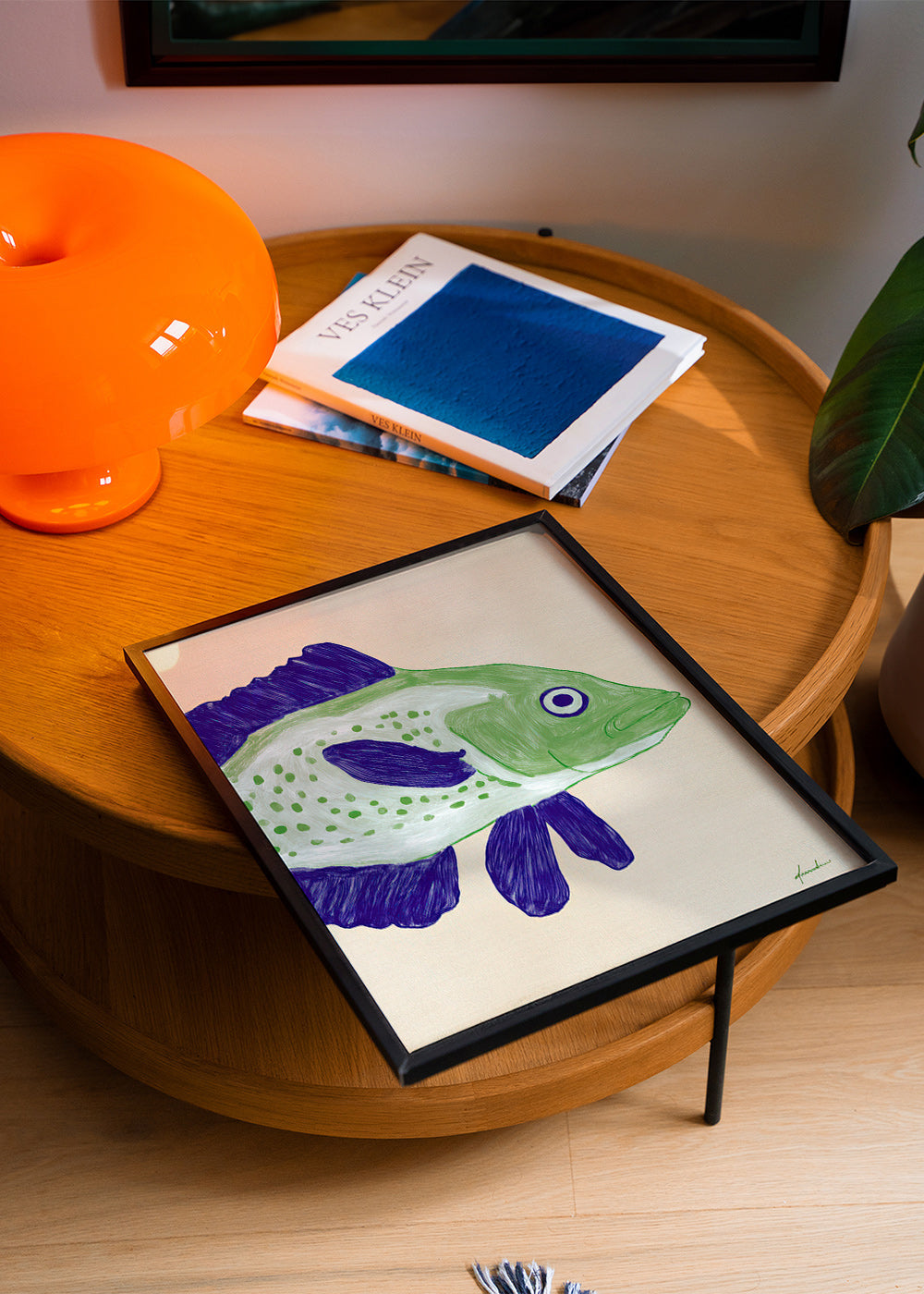 Quadro peixe verde com traços azuis