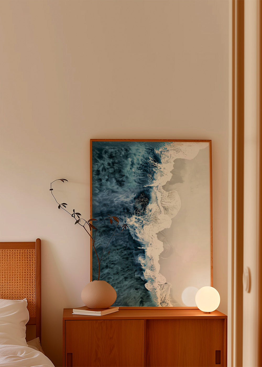 Cuadro de paisaje com ondas aéreas e espuma gráfica