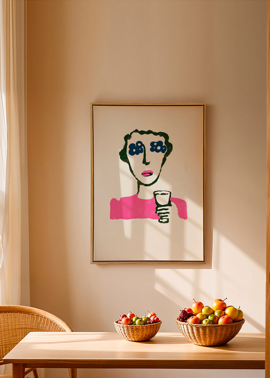 Ilustração floral com figura e copo