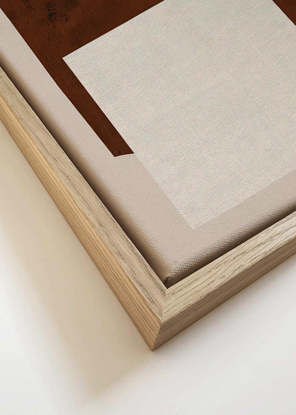 Design minimalista com formas castanho e creme