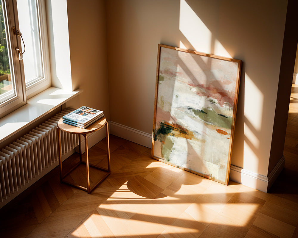 Quadro abstrato com horizonte suave e pinceladas orgânicas
