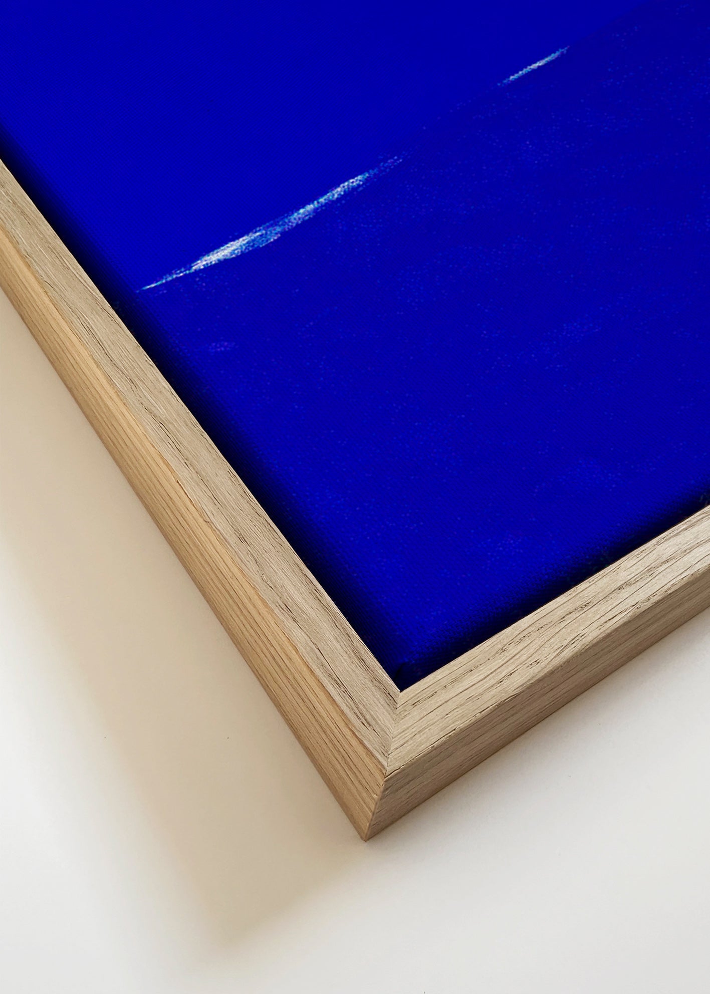 Arte abstrata azul com horizonte sutil
