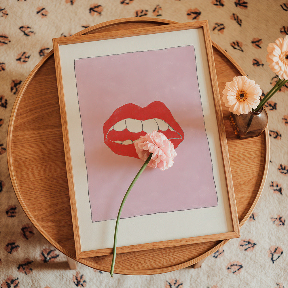 Ilustração lábios vermelhos com fundo rosa