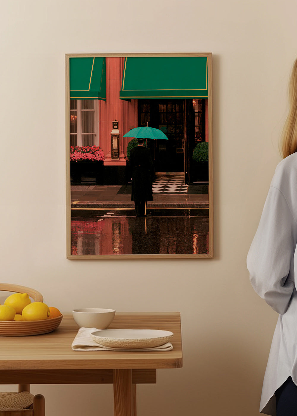 Fotografia urbana: figura com guarda-chuva e reflexos