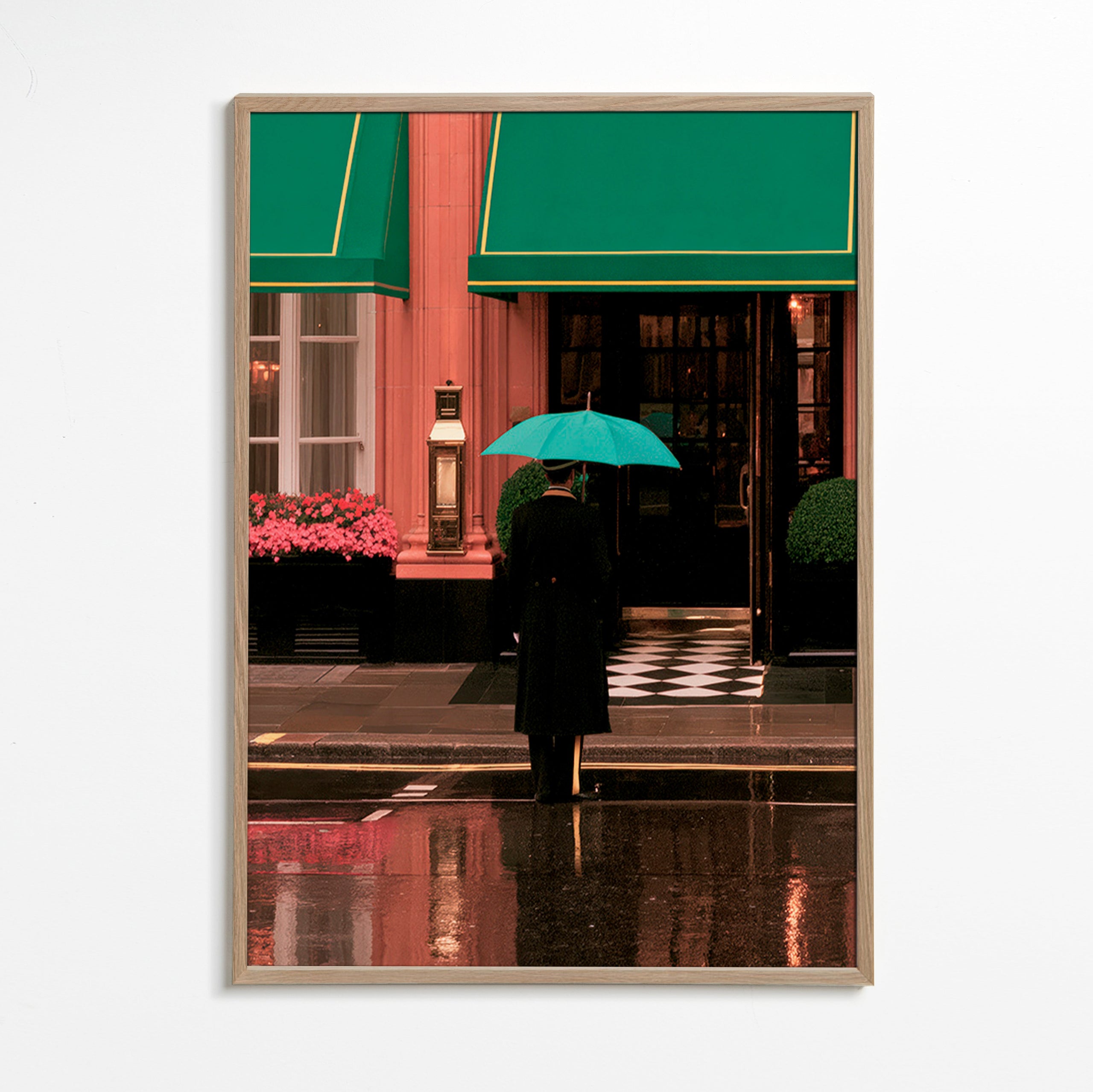 Fotografia urbana: figura com guarda-chuva e reflexos