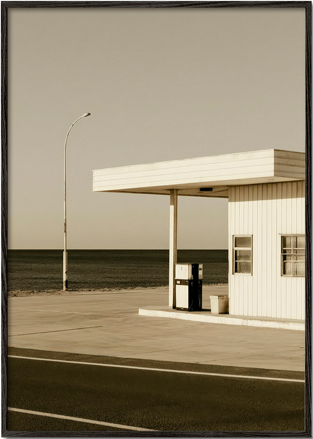 Arte para paisagem estação costeira deserta